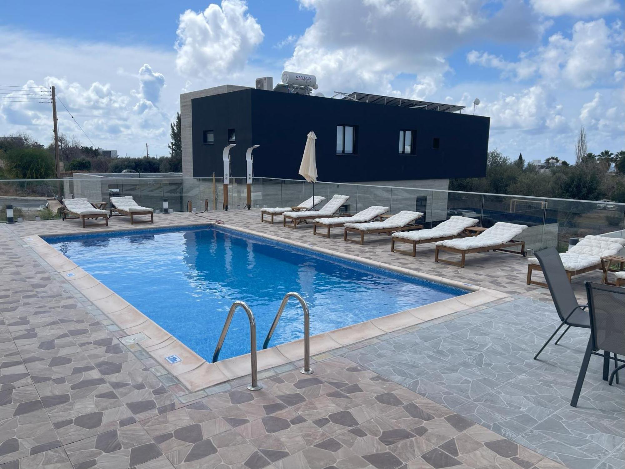 Arf Apartments - With Jacuzzi At The Complex Emba 外观 照片