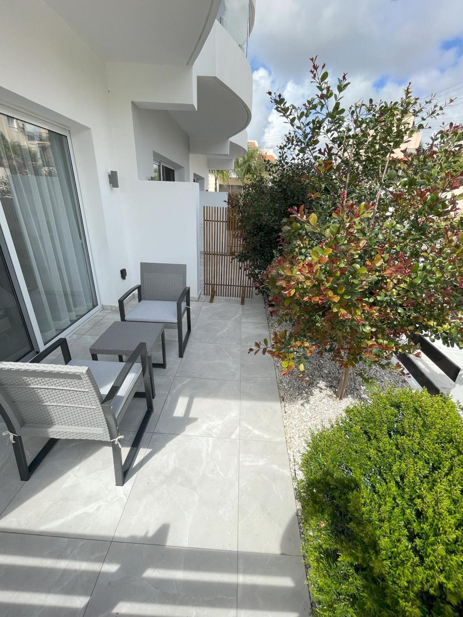 Arf Apartments - With Jacuzzi At The Complex Emba 外观 照片